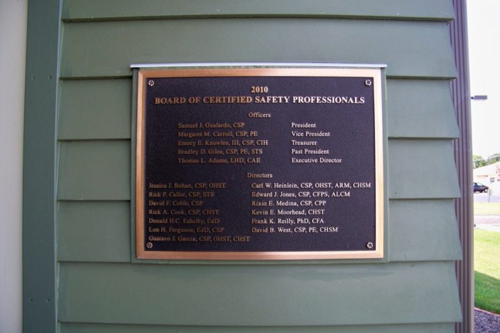 Bronz plaque